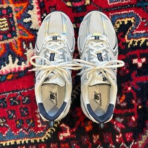 New Balance 530 size 9 women’s / 7.5 men’s